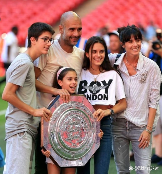 kaiyun-澳洲明星球员公开恋情，球迷探讨热烈的简单介绍